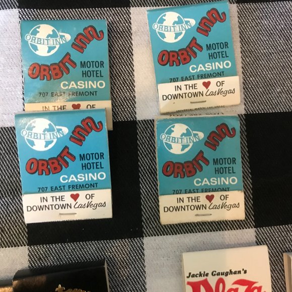 30 Vtg Downtown Fremont Las Vegas Casino Matchbooks Horseshoe Golden Nugget etc - Picture 6 of 8